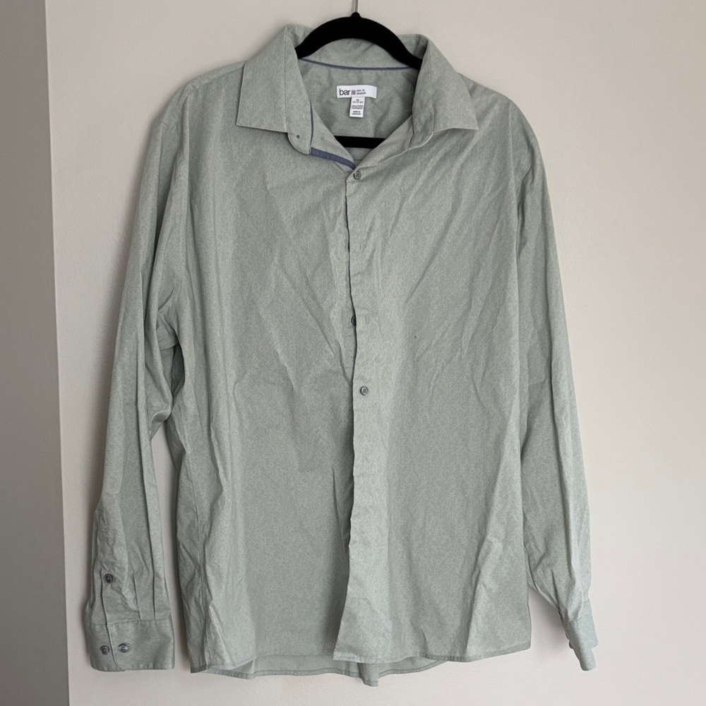 Bar III Men's Pale Sage Green Long-Sleeve Button-Up Shirt